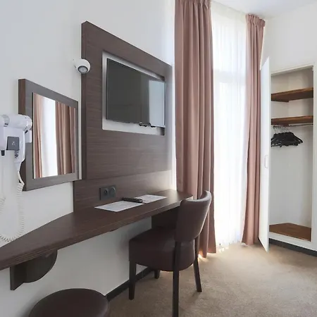 & Monsigny Hotell 3*
