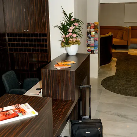 & Monsigny Hotel Nice