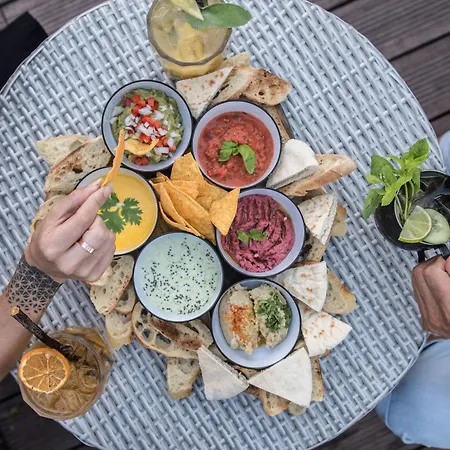 Hotel & Monsigny Nice