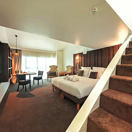 & Monsigny Hotel