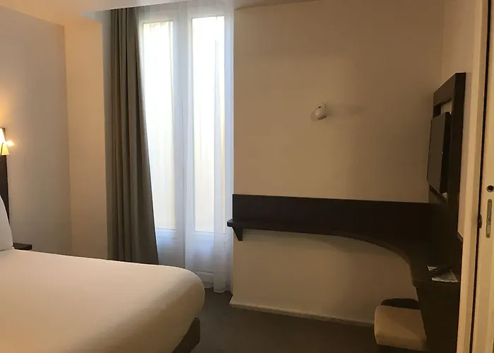 Ξενοδοχείο & Monsigny 3*
