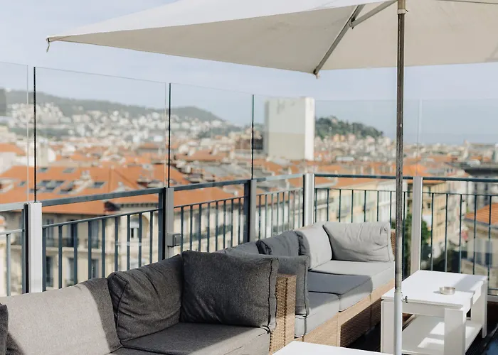 Hotel & Monsigny Nice