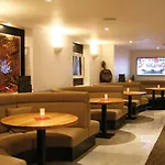 Otel & Monsigny 3*